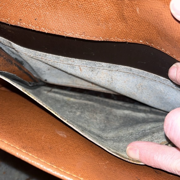 Louis Vuitton clutch/wristlet with unbranded crossbody chain - Picture 12 of 14